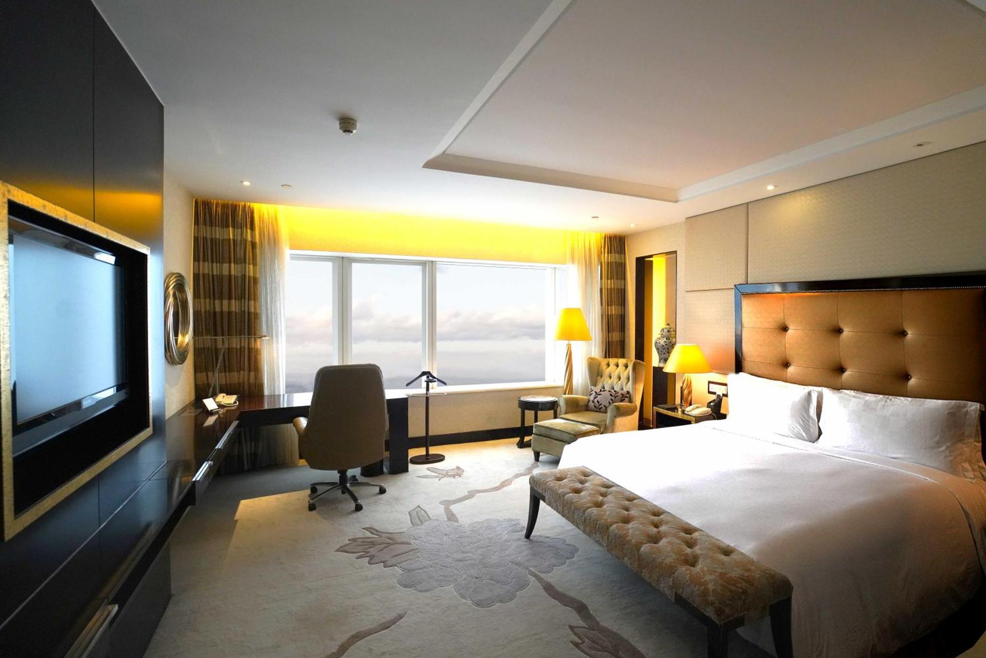 Intercontinental By Ihg 5*